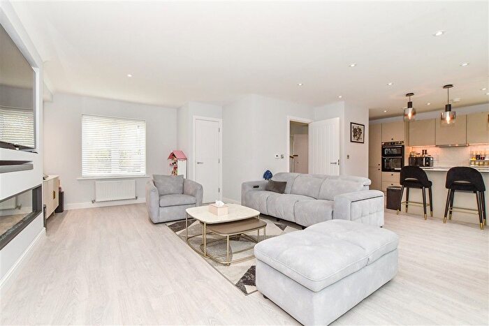 3 Bedroom Detached House For Sale In Utah Road, Paddock Wood, Tonbridge, Kent, TN12