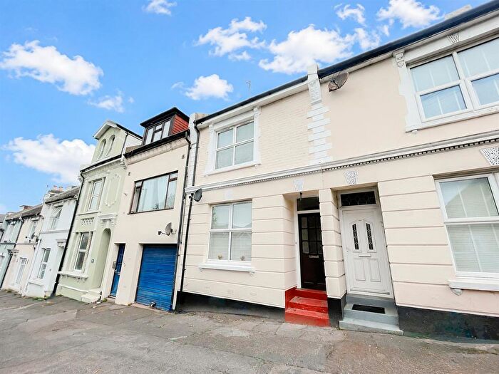 2 Bedroom Terraced House To Rent In Old London Road, Hastings, TN35