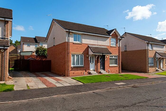 2 Bedroom Semi-Detached House For Sale In John Lang Street, Johnstone, PA5