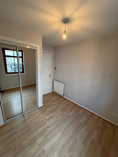 2 Bedroom Flat To Rent In East Cromwell Street, Edinburgh, EH6