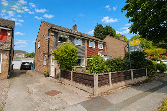 3 Bedroom Semi-Detached House For Sale In Iona Way Davyhulme, M41