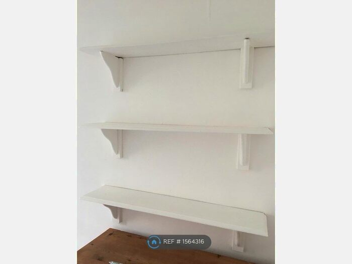 3 Bedroom Semi-Detached House To Rent In Sheffield Square, London, E3