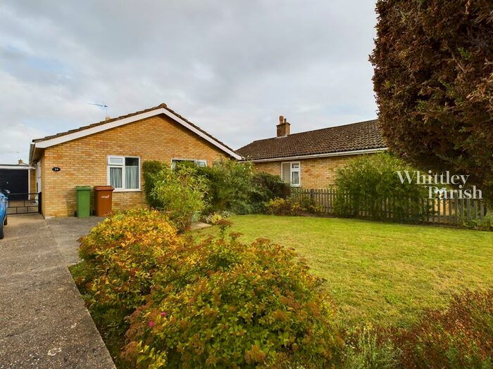 3 Bedroom Detached Bungalow To Rent In Walcot Rise, Diss, IP22