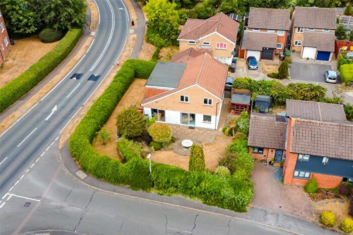 4 Bedroom Detached House For Sale In Craiglands, St. Albans, Hertfordshire, AL4
