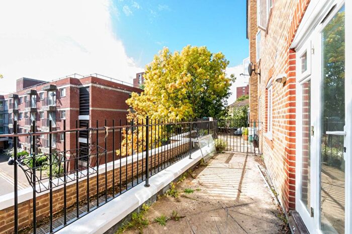 1 Bedroom Flat For Sale In Church Road, Acton, London, W3