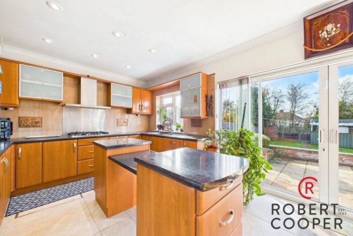 4 Bedroom Semi Detached House For Sale In Alexandra Avenue, Harrow, HA2