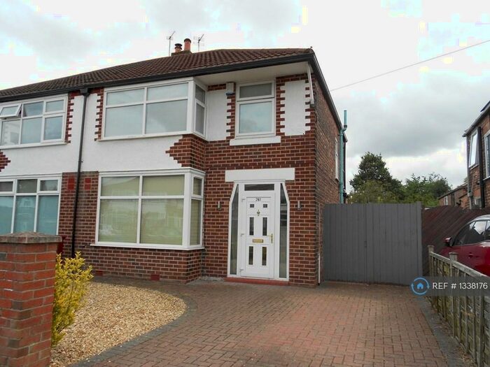 3 Bedroom Semi-Detached House To Rent In Brantingham Road, Chorlton Cum Hardy, Manchester, M21