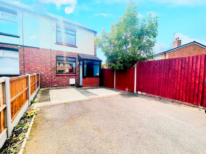 2 Bedroom Property To Rent In Wilford Road, West Bromwich, B71