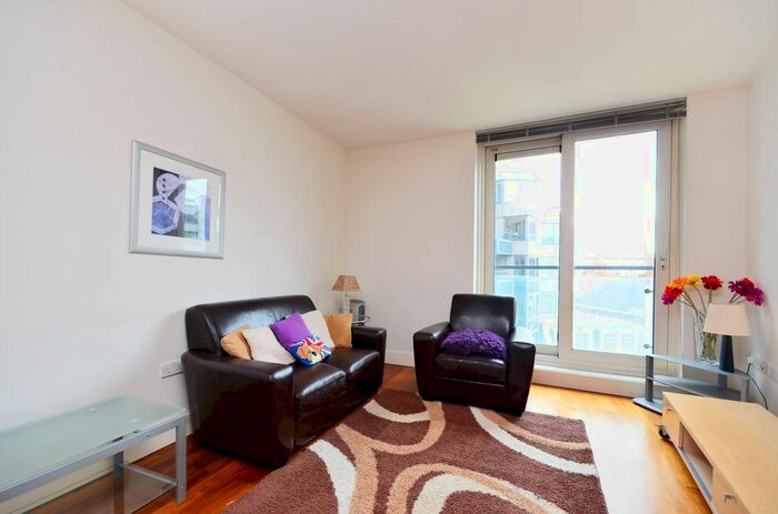1 Bedroom Flat For Sale In Praed Street, Paddington, London, W2