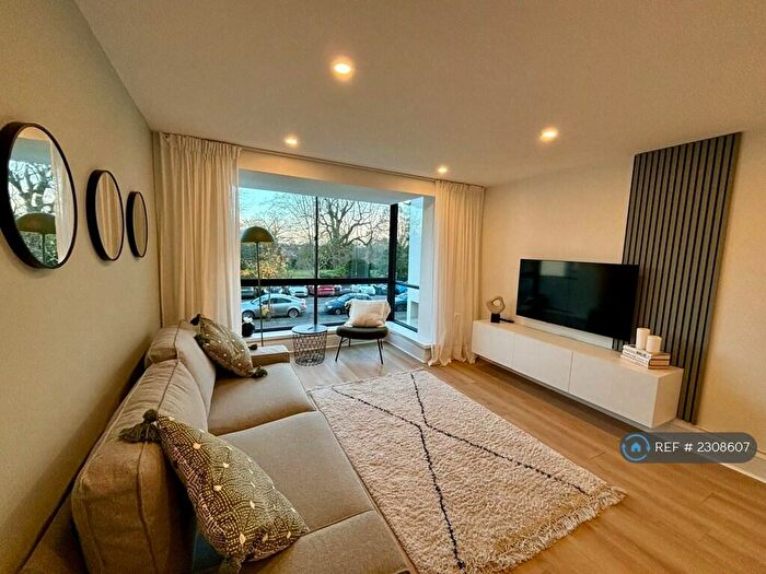 2 Bedroom Flat To Rent In Regency House, Leamington Spa, CV32