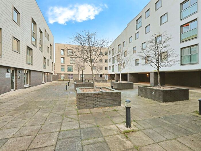 2 Bedroom Flat For Sale In Maidstone Road, Norwich, NR1