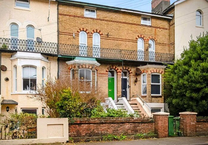 4 Bedroom Terraced House For Sale In St. Simons Road, Southsea, PO5