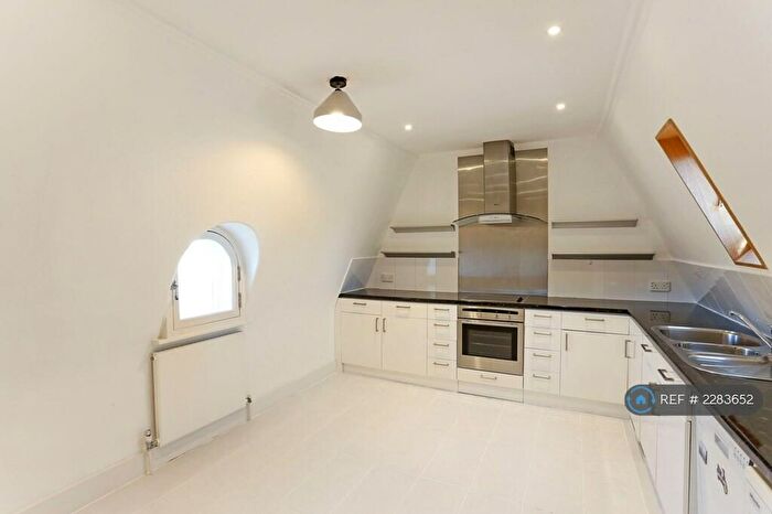 2 Bedroom Flat To Rent In Drayton Gardens, London, SW10