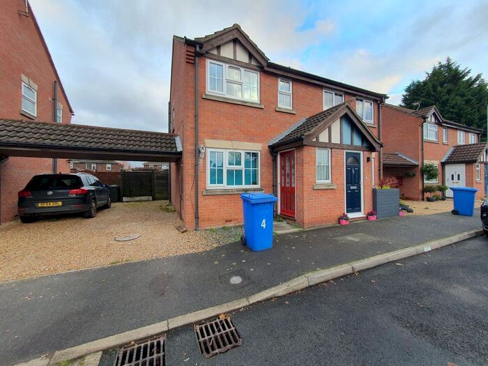 2 Bedroom Property To Rent In The Courtyard, Boston, PE21