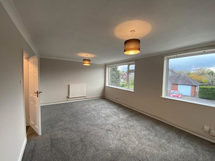 2 Bedroom Flat To Rent In Shelford Road, Radcliffe-on-trent, NG12