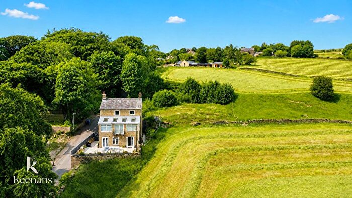 3 Bedroom Detached House For Sale In Goodshaw Lane, Rossendale, BB4