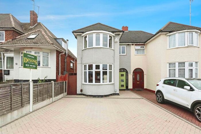 3 Bedroom Semi Detached House For Sale In Doversley Road, Birmingham, West Midlands, B14