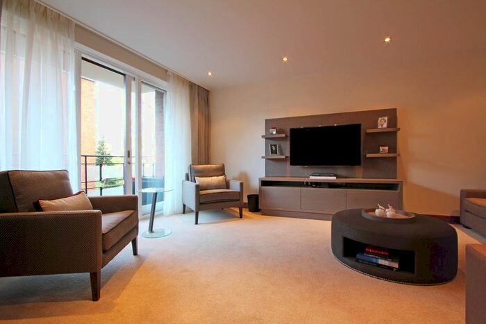2 Bedroom Flat To Rent In Kingston House South, Ennismore Gardens, London, SW7