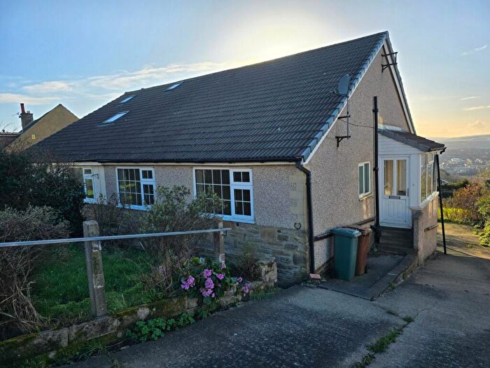 2 Bedroom Bungalow For Sale In West View Avenue, Wrose, Shipley, BD18