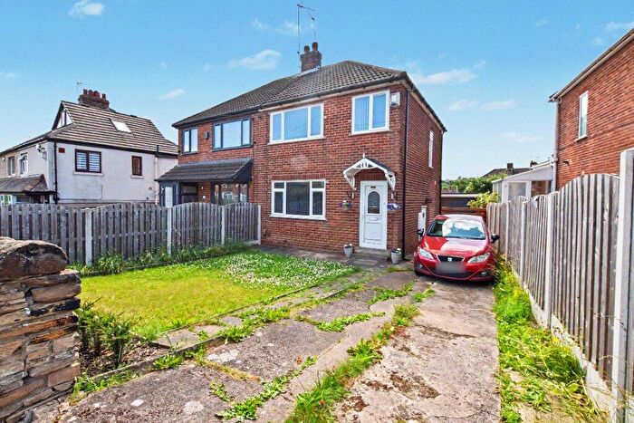 3 Bedroom Semi-Detached House For Sale In Gamble Lane, Leeds, West Yorkshire, LS12