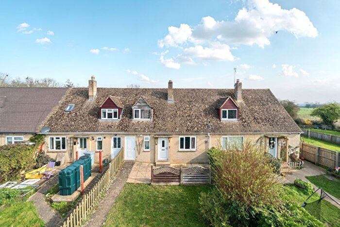 2 Bedroom Terraced House For Sale In Gassons Mead, Alvescot, Bampton, Oxfordshire, OX18