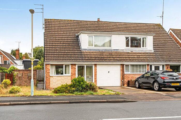 3 Bedroom Semi-detached House For Sale In Bafford Approach, Charlton Kings, Cheltenham, GL53