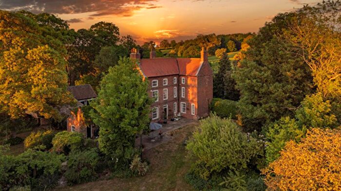 6 Bedroom Character Property For Sale In Discover Farm House Charm At Welham Grange..., DN22