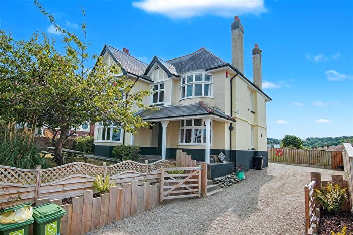 4 Bedroom Detached House For Sale In Aberporth, Cardigan, SA43