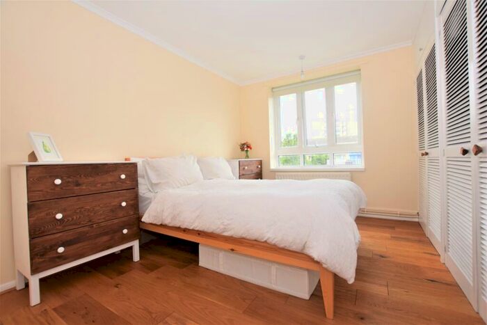 2 Bedroom Flat To Rent In Eveline Lowe Estate London, SE16