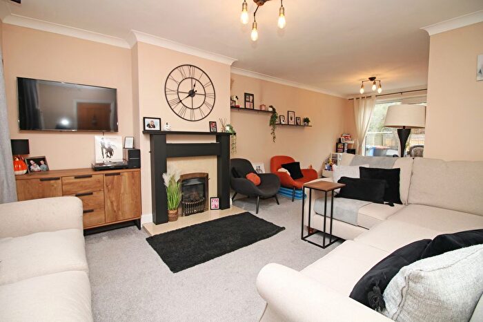 3 Bedroom Terraced House For Sale In Waring Drive, Thornton-Cleveleys, FY5