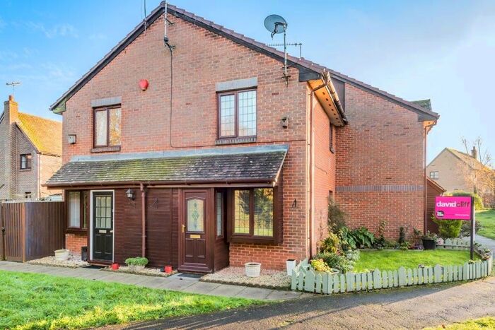 1 Bedroom End Of Terrace House To Rent In Deacon Close, Wokingham, RG40