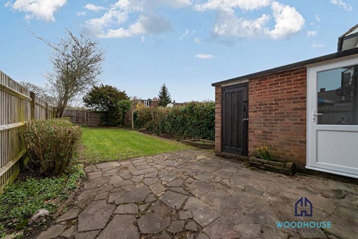 3 Bedroom Semi-Detached House To Rent In Rushfield, Potters Bar, Hertfordshire, EN6