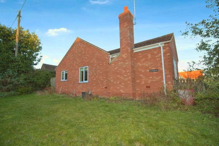 2 Bedroom Detached Bungalow For Sale In Stainfield Road, Kirkby Underwood, Lincolnshire, PE10