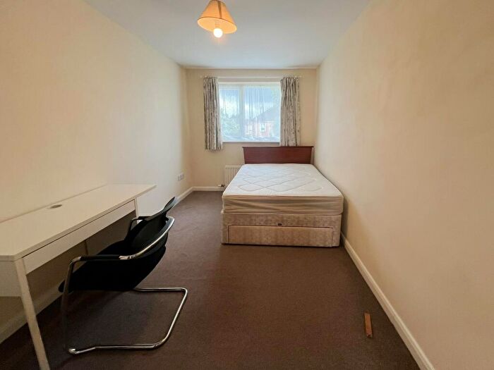 6 Bedroom Semi-Detached House To Rent In Dryleaze Road, Stapleton, Bristol, BS16