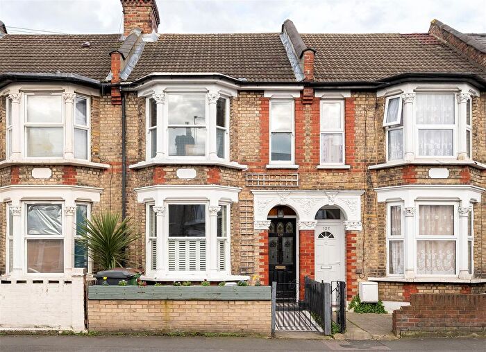 2 Bedroom Property For Sale In Fulbourne Road, Walthamstow, E17