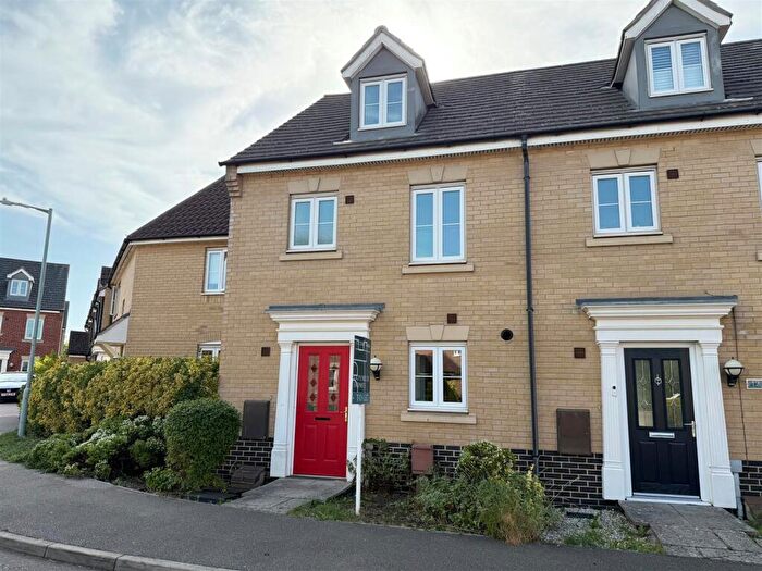 3 Bedroom Terraced House To Rent In Juniper Road, Bury St Edmunds, IP32