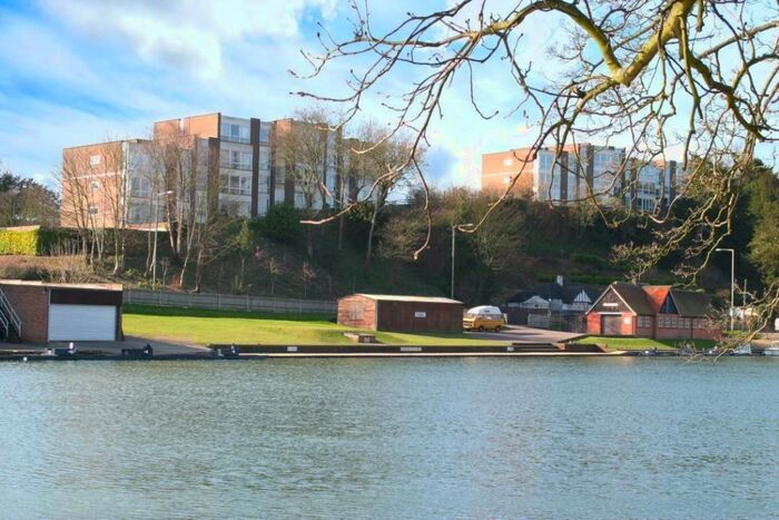 2 Bedroom Apartment To Rent In Hartslock Court, Shooters Hill, Pangbourne, Berkshire, RG8