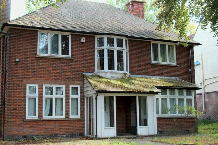 8 Bedroom Semi-Detached House To Rent In Dn, Nottingham, NG7