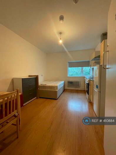 Studio To Rent In Wellfield Road, Hertfordshire, AL10