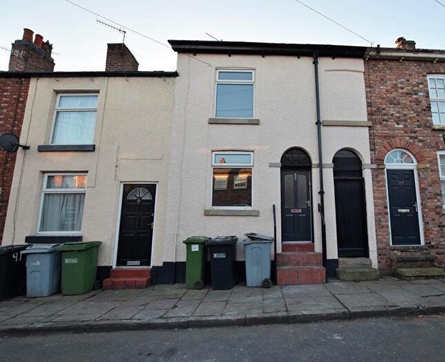 2 Bedroom Terraced House To Rent In St George's Street, Macclesfield, SK11