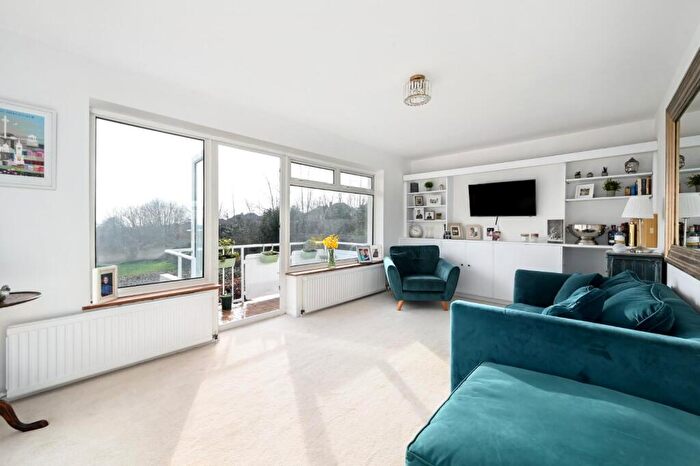 3 Bedroom Apartment To Rent In Woodland Court, Dyke Road Avenue, Hove, BN3