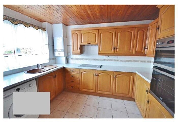 3 Bedroom Detached House To Rent In Barnardo Drive, Ilford, IG6