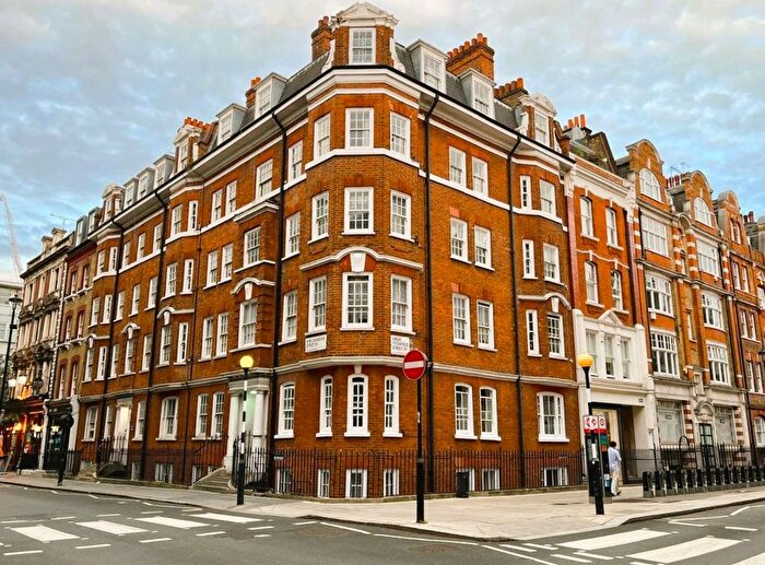 2 Bedroom Flat To Rent In New Cavendish Street, London, W1W