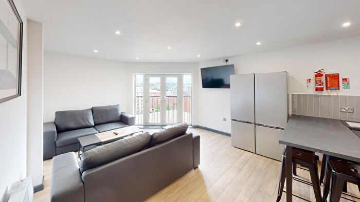 6 Bedroom Apartment To Rent In Stepney Lane, Newcastle Upon Tyne, NE1