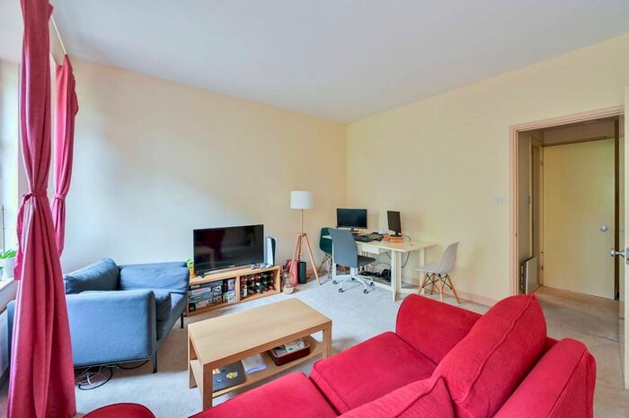 1 Bedroom Flat To Rent In Queen Elizabeth Street, Shad Thames, London, SE1