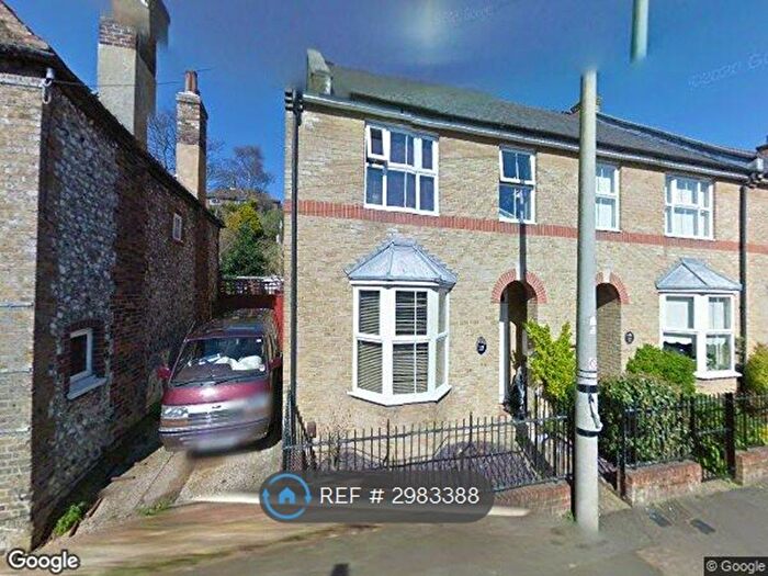 3 Bedroom Semi-detached House To Rent In Lower Road, Dover, CT17