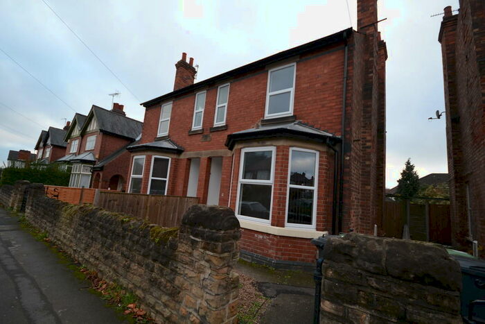 4 Bedroom Semi-Detached House To Rent In Peveril Road, Beeston, NG9