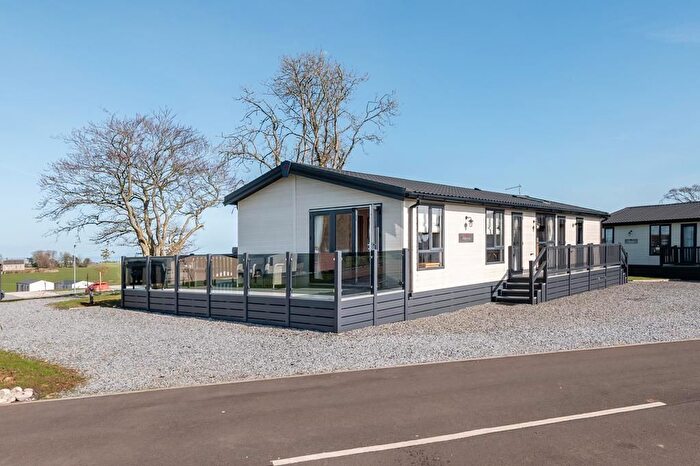 3 Bedroom Mobile/park Home For Sale In Stewarts Resort, Cameron, St Andrews, KY16