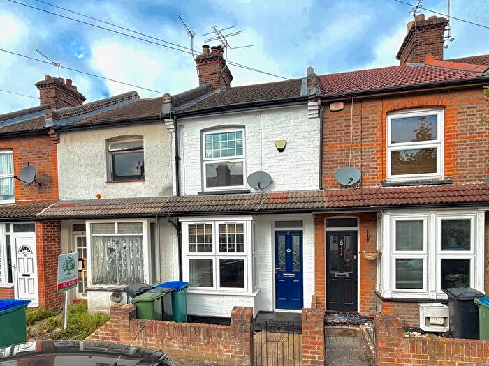 3 Bedroom Terraced House For Sale In Garfield Street, North Watford, WD24