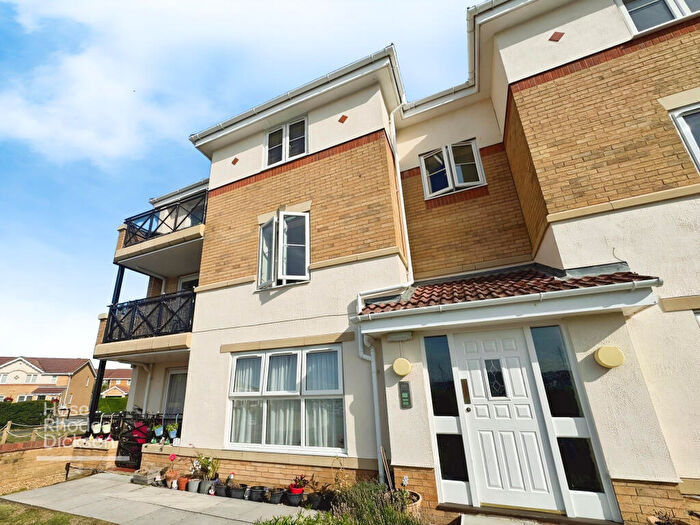 2 Bedroom Apartment To Rent In Cavalier Quay, PO32